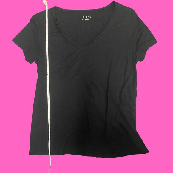 Abound Black V-Neck Short Sleeve Tee Shirt Women’s Size M – Minimalist Staple - Picture 3 of 7